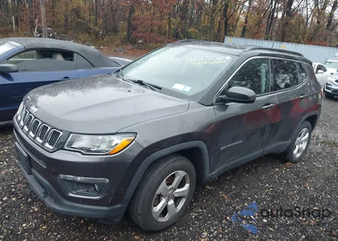 2018 Jeep Compass Latitude 4X4 из США, поврежденный, VIN 3C4NJDBBXJT262461